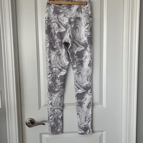 Yoga pants - Picture 3 of 3